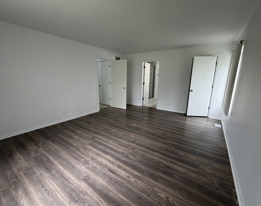2354 Nantucket Lane - Photo Thumbnail 18