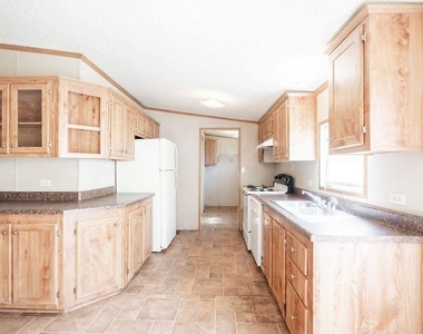 30790 Clyde Lane - Photo Thumbnail 4