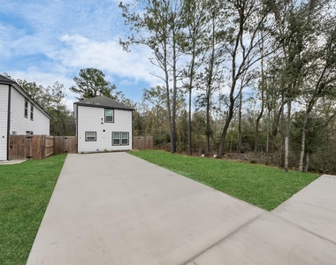 6004 Wedgefield Street - Photo Thumbnail 23