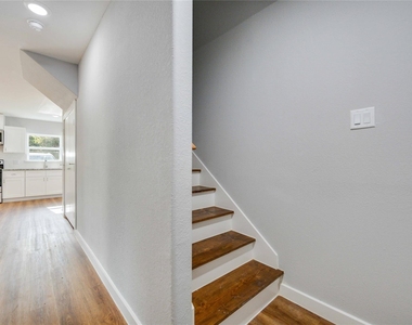 6004 Wedgefield Street - Photo Thumbnail 11