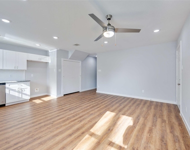 6004 Wedgefield Street - Photo Thumbnail 4