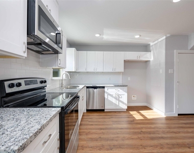 6004 Wedgefield Street - Photo Thumbnail 6