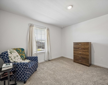 31315 S Eden Manor Loop - Photo Thumbnail 18