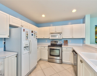 1100 Diamond Circle - Photo Thumbnail 7