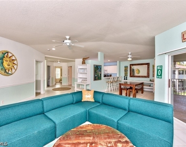 1100 Diamond Circle - Photo Thumbnail 3