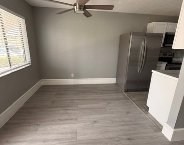 4617 Bayshore Drive - Photo Thumbnail 2