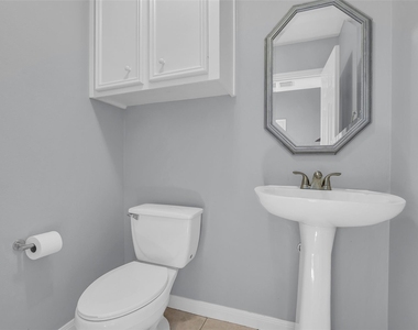 1417 W Webster Street - Photo Thumbnail 4