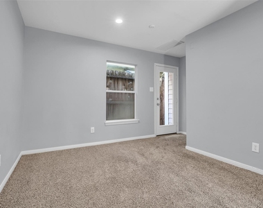 1417 W Webster Street - Photo Thumbnail 5