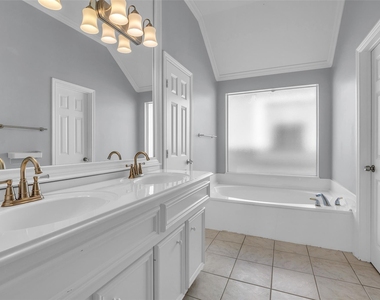 1417 W Webster Street - Photo Thumbnail 24