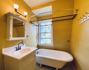 59 Manning - Photo Thumbnail 11