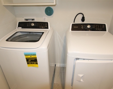 27802 Western Creek Court - Photo Thumbnail 13