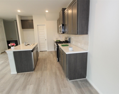 27802 Western Creek Court - Photo Thumbnail 31
