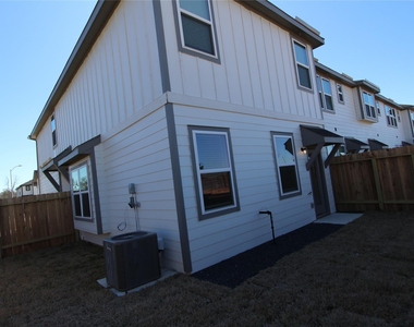 27802 Western Creek Court - Photo Thumbnail 45