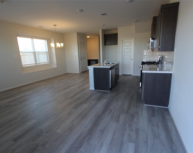 27802 Western Creek Court - Photo Thumbnail 16