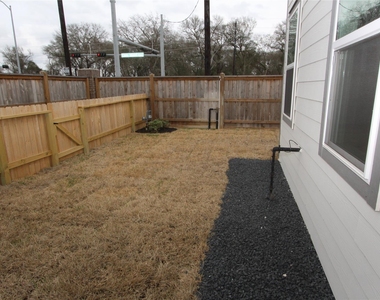27802 Western Creek Court - Photo Thumbnail 34