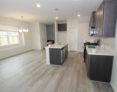 27802 Western Creek Court - Photo Thumbnail 33
