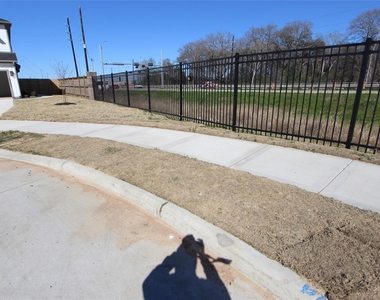27802 Western Creek Court - Photo Thumbnail 21