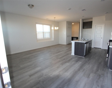 27802 Western Creek Court - Photo Thumbnail 17