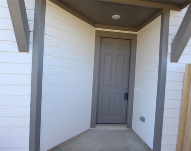 27802 Western Creek Court - Photo Thumbnail 6