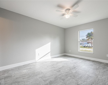 184 Village Circle - Photo Thumbnail 20