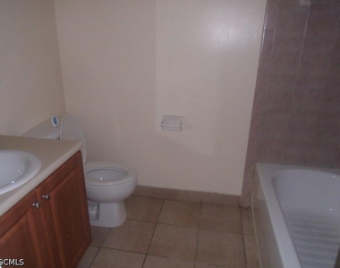8331 Bernwood Cove Loop - Photo Thumbnail 7