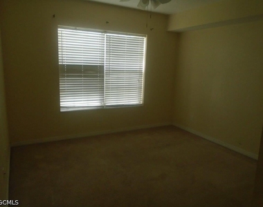 8331 Bernwood Cove Loop - Photo Thumbnail 4