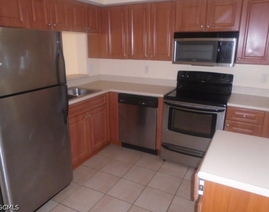 8331 Bernwood Cove Loop - Photo Thumbnail 3