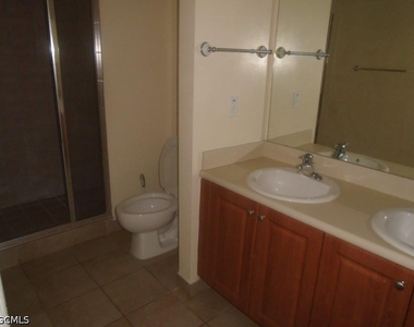 8331 Bernwood Cove Loop - Photo Thumbnail 5