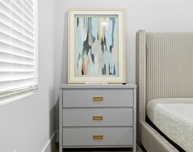2508 Gray Street - Photo Thumbnail 28