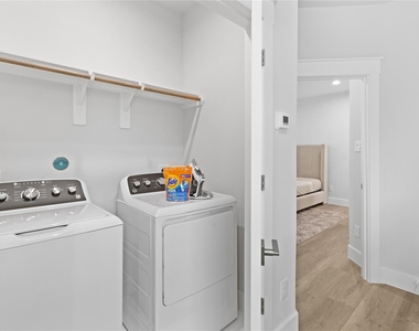2508 Gray Street - Photo Thumbnail 25