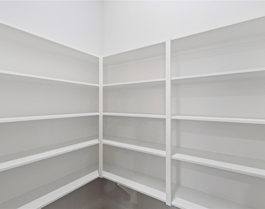 2508 Gray Street - Photo Thumbnail 5