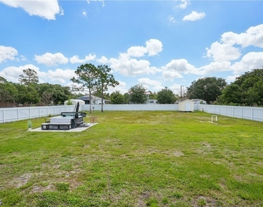 910 Richmond Avenue N - Photo Thumbnail 40