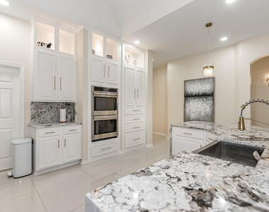 18022 Dunoon Bay Point Court - Photo Thumbnail 16