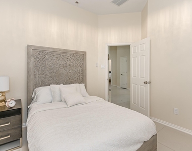 18022 Dunoon Bay Point Court - Photo Thumbnail 28