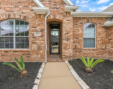 18022 Dunoon Bay Point Court - Photo Thumbnail 8