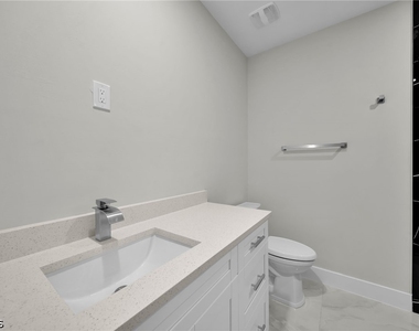462 Lampion Avenue S - Photo Thumbnail 8