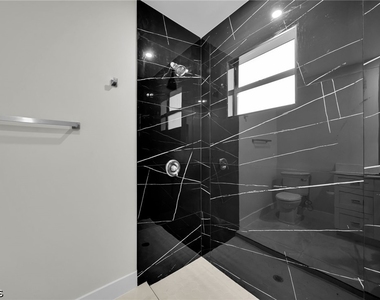 462 Lampion Avenue S - Photo Thumbnail 14