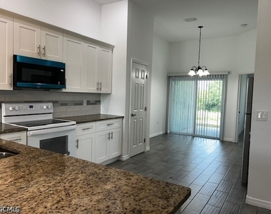 2202 Haviland Avenue S - Photo Thumbnail 19