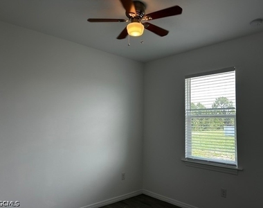 2202 Haviland Avenue S - Photo Thumbnail 16