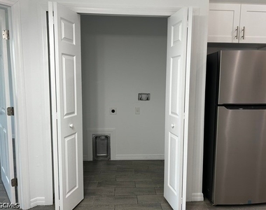 2202 Haviland Avenue S - Photo Thumbnail 21