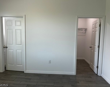 2202 Haviland Avenue S - Photo Thumbnail 28