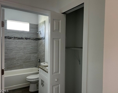 2202 Haviland Avenue S - Photo Thumbnail 15