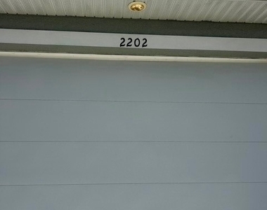 2202 Haviland Avenue S - Photo Thumbnail 1