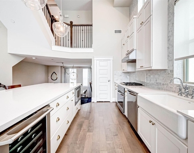 715 Algona Avenue - Photo Thumbnail 20