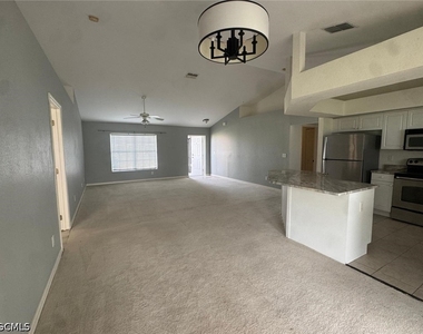 2227 Sw 5th Avenue - Photo Thumbnail 6