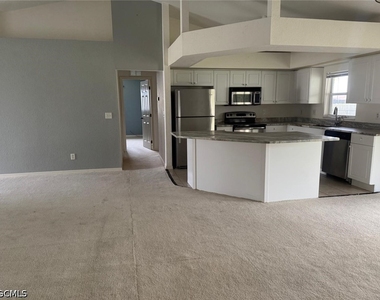 2227 Sw 5th Avenue - Photo Thumbnail 5