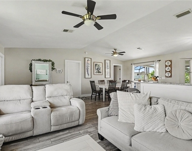 419 Nw 7th Terrace - Photo Thumbnail 3