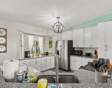 419 Nw 7th Terrace - Photo Thumbnail 15