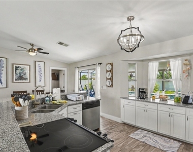 419 Nw 7th Terrace - Photo Thumbnail 17