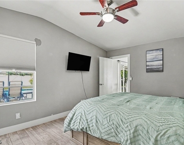 419 Nw 7th Terrace - Photo Thumbnail 4